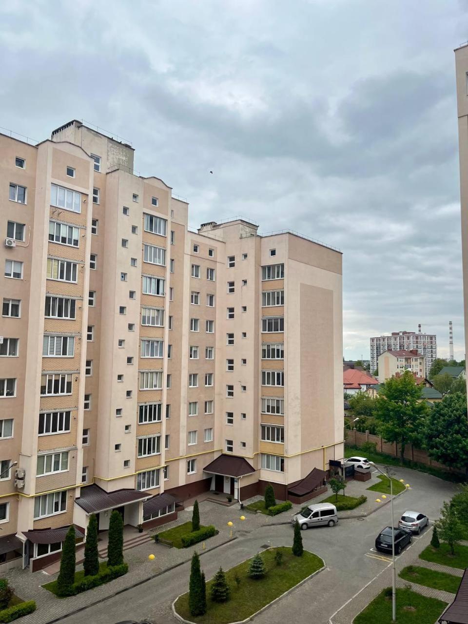 Дво І Одно Кімнатні Апартаменти Новобуд Рн Авторинку Трц Адреналін Сіті Lutsʼk Dış mekan fotoğraf